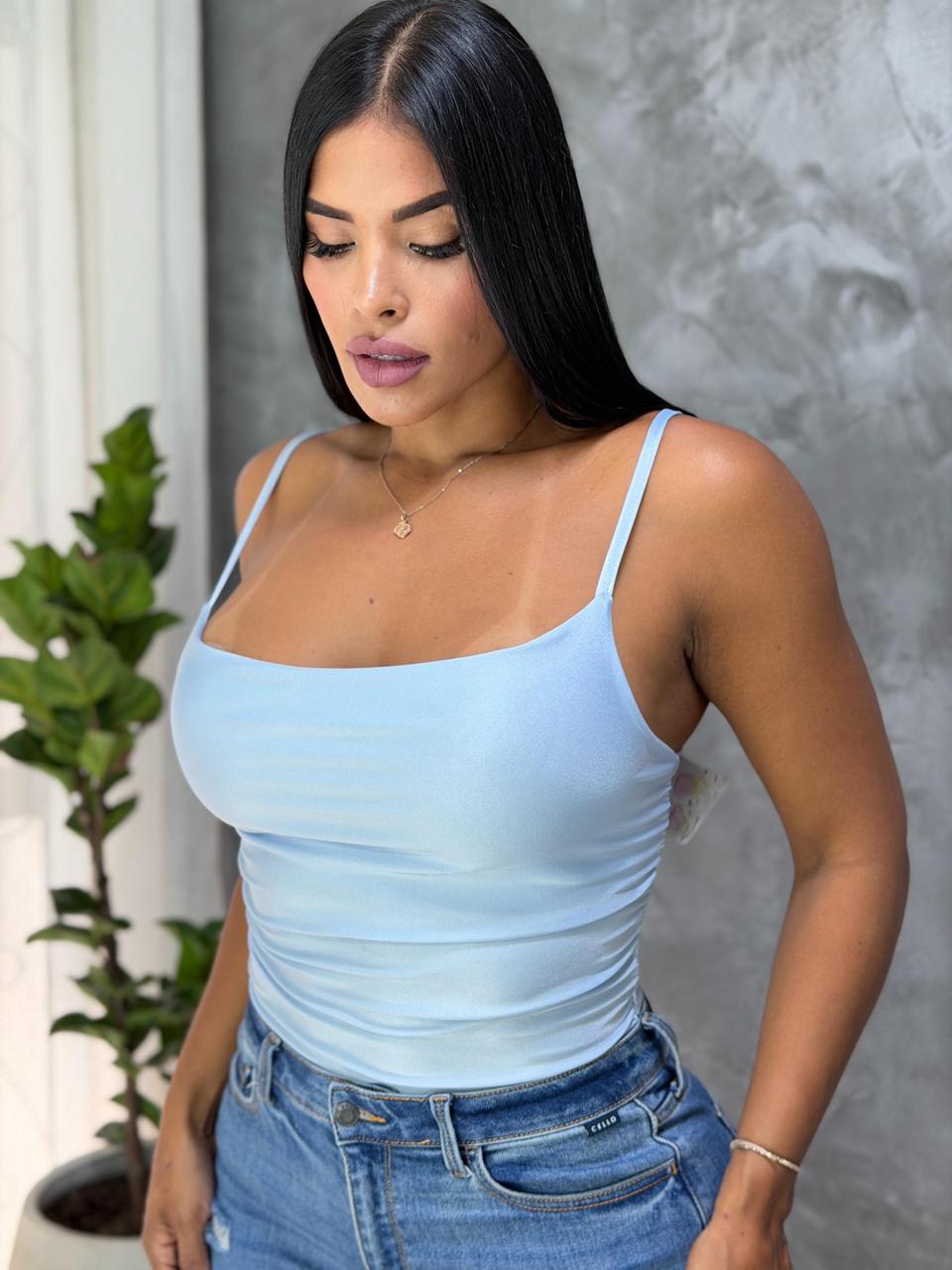 TOP AURA